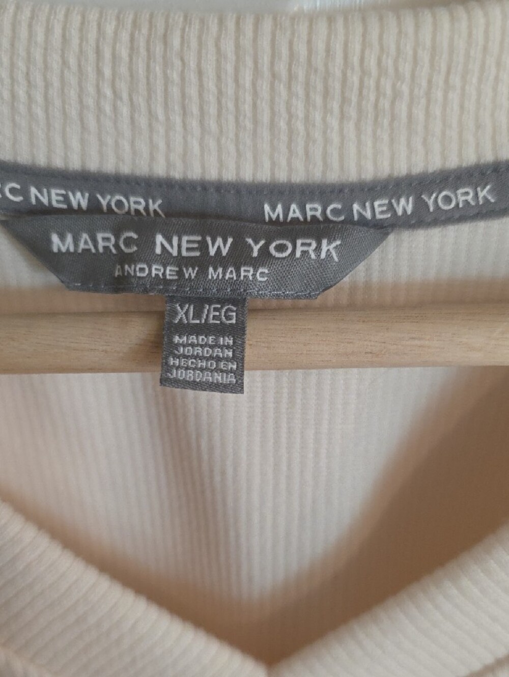NWOT Marc New York Cream V-Neck Ribbed Pullover - Picture 2 of 3